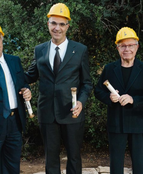 Art collector and philanthropist Jose Mugrabi and his wife, Mary, (left) pose for a photograph with Hebrew University Vice President and CEO Yishai Fraenkel, architect Daniel Libeskind and Hebrew University President Asher Cohen, at the groundbreaking ceremony for the institution’s new Albert Einstein House. Photo by Maxim Dinstein